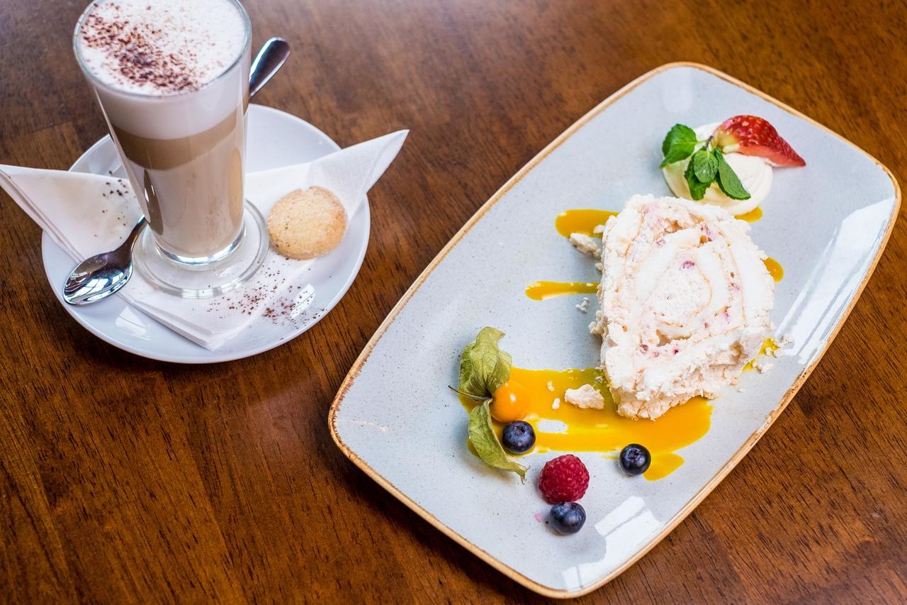 Kilmurry Lodge Hotel Limerick Junction Екстериор снимка
